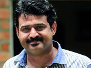 കുഞ്ഞനന്തനൊപ്പം സലിം തിരക്കിലാണ് കുഞ്ഞനന്തനൊപ്പം സലിം തിരക്കിലാണ്