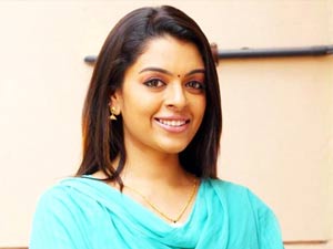 റസിയ ഒരിക്കലേ സംഭവിയ്ക്കൂ: രാധിക റസിയ ഒരിക്കലേ സംഭവിയ്ക്കൂ: രാധിക