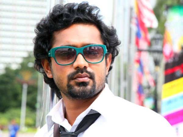 വനിതാ പൊലീസുകാരുടെ ഡ്രൈവറായി ആസിഫ് വനിതാ പൊലീസുകാരുടെ ഡ്രൈവറായി ആസിഫ്