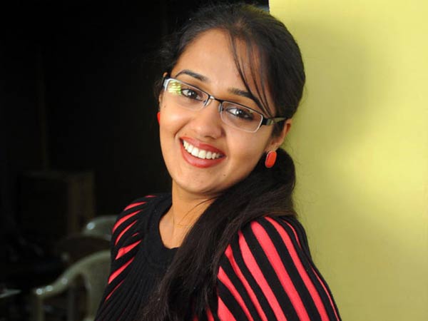 അനന്യയ്ക്ക് സുഖം തമിഴില് തന്നെ അനന്യയ്ക്ക് സുഖം തമിഴില് തന്നെ