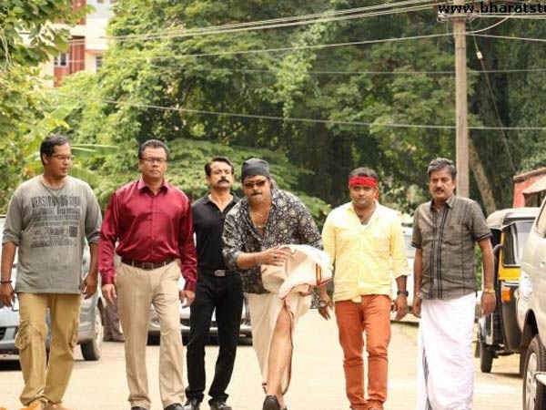ഡോള്ഫിന് ബാര് 'ദി ഡോള്ഫിന്സ്' ആക്കി ഡോള്ഫിന് ബാര് 'ദി ഡോള്ഫിന്സ്' ആക്കി