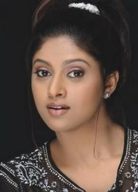 Nadhiya Moidhu Nadhiya Moidhu