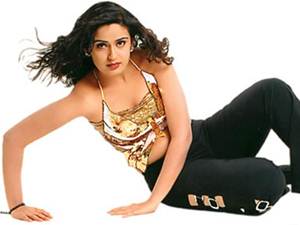 Nandhini Nandhini