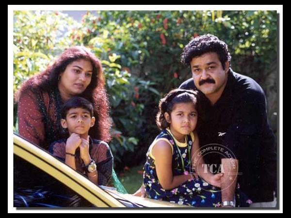 സകുടുംബം