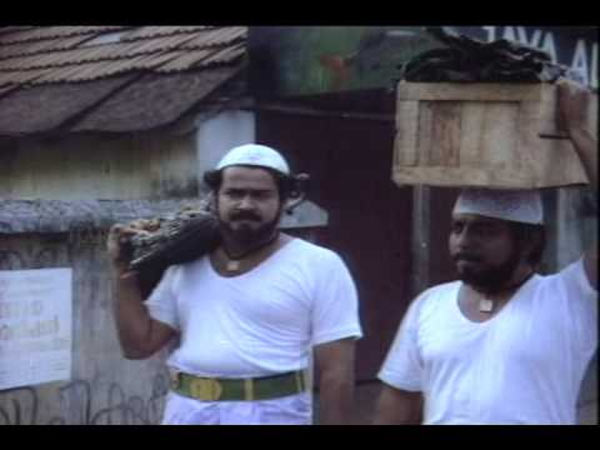 പട്ടണപ്രവേശം