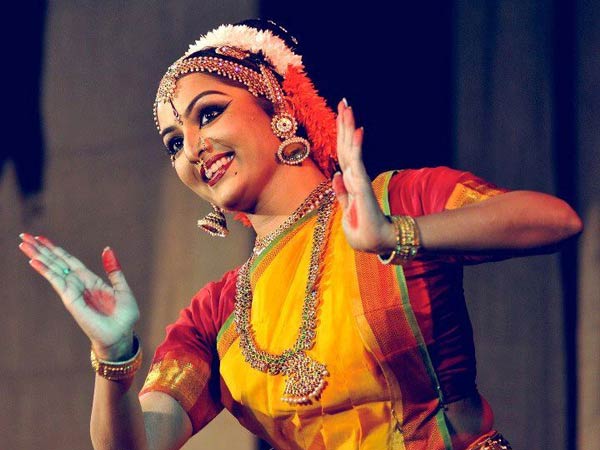 എല്ലായിടത്തും വില്ലന് ദിലീപ്