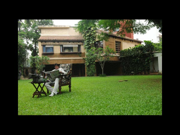 അമിതാഭ് ബച്ചന് ജല്സയില്