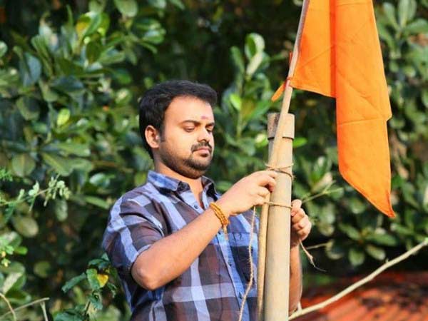 ഇടതുപക്ഷക്കാരന് ആള്ദൈവമാകുമ്പോള്