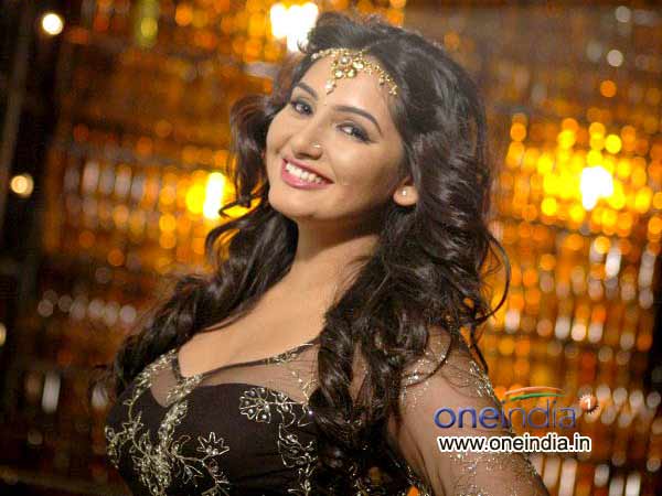 രാഗിണി മലയാളത്തില്