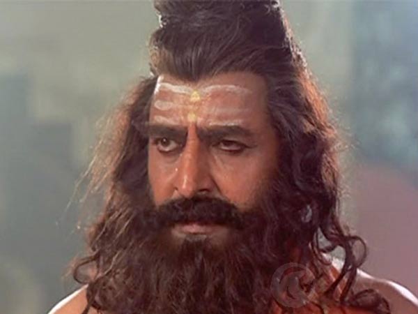 സ്ഥിരം വില്ലനാകുന്നു