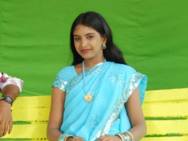 ഫേസ് ബുക്ക് പശ്ചാത്തലം