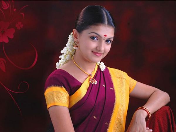 നര്ത്തകി