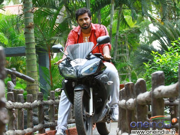 റോളുകള്