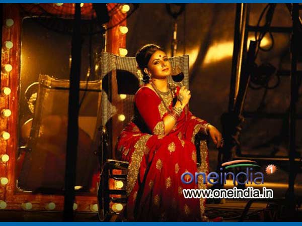 അഭിനേത്രി