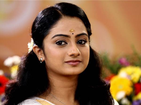 ആദ്യ ലൊക്കേഷന്