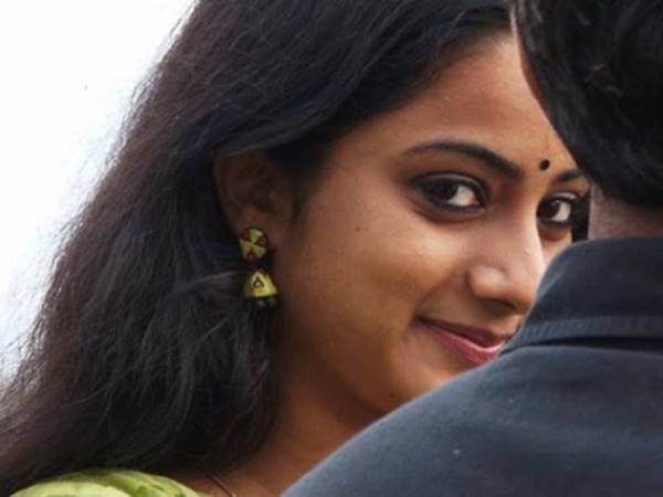 ആദ്യ ഷോട്ട്