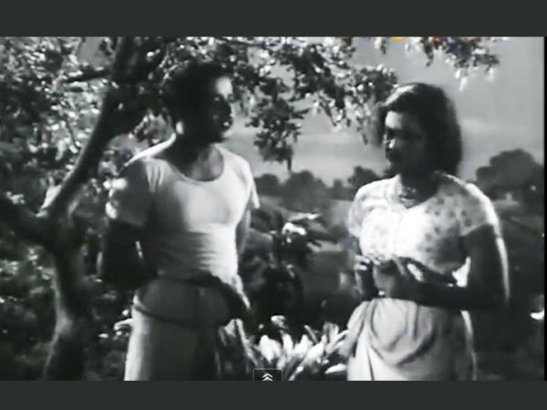 എല്ലാരും ചൊല്ലണ്....