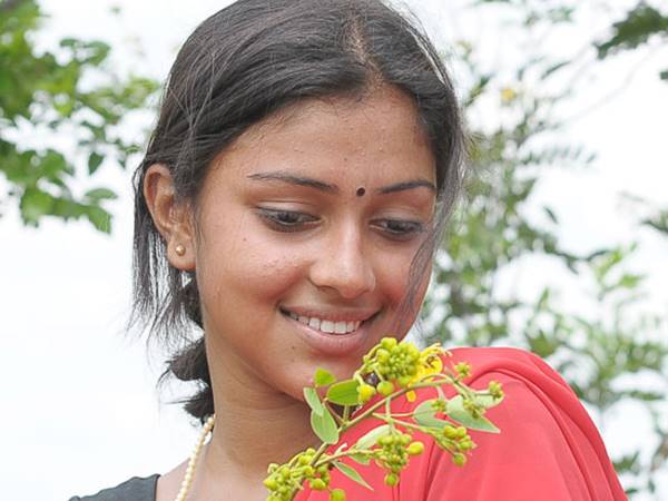 മൈനയ്ക്ക് പുരസ്കാരം