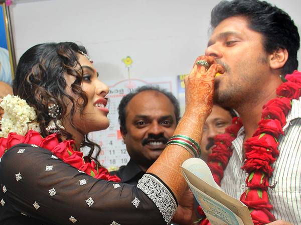മധുരം