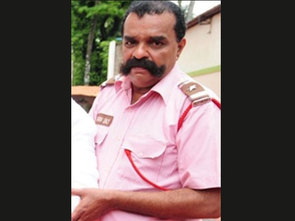 ആവനാഴിയിലൂടെ സിനിമയിലേയ്ക്ക്