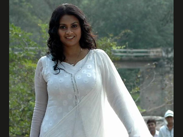 കണ്ണുക്കുള് നിലവിലൂടെ തമിഴില്