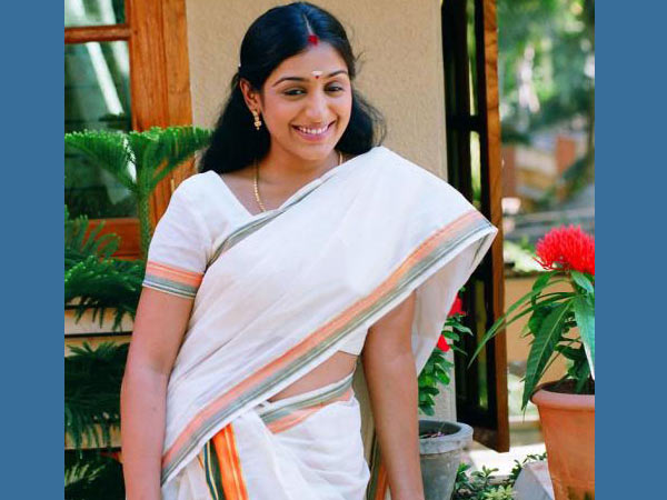 കാഴ്ചയിലൂടെ മലയാളത്തില്