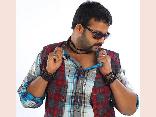 ന്യൂജനറേഷന് നടനാണോ?