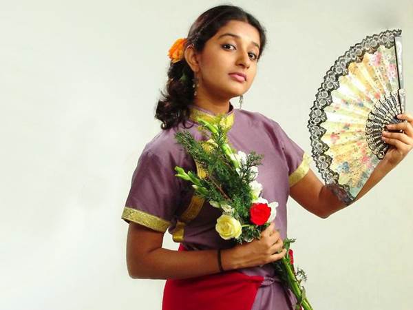 ഗ്രമാഫോണിലും കസ്തൂരിമാനിലും കണ്ട മീര