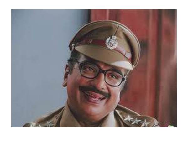 സിനിമയിലെ അരങ്ങേറ്റം