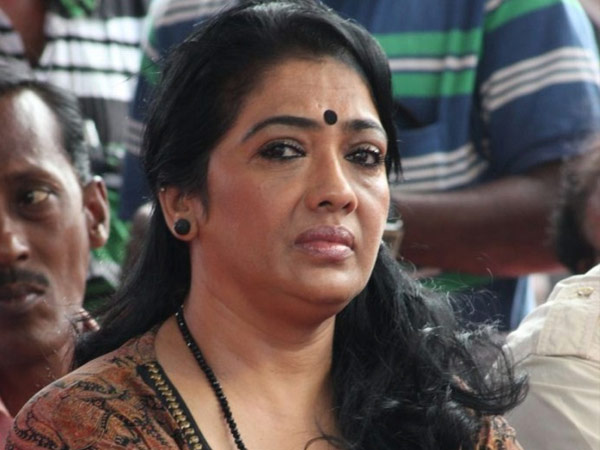 ഒളിയമ്പുകള്