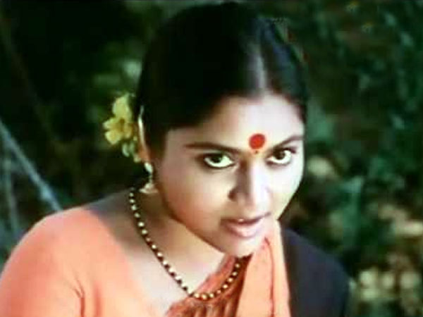 140ഓളം ചിത്രങ്ങള്