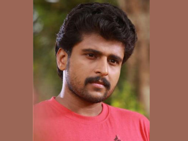 ബിയോണിന്റെ ആദ്യ ചിത്രങ്ങള്