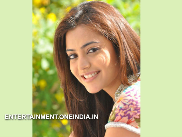 Nisha Agarwal Nisha Agarwal