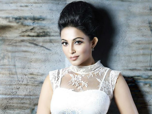 മോഡലിങ്ങിലൂടെ തുടക്കം