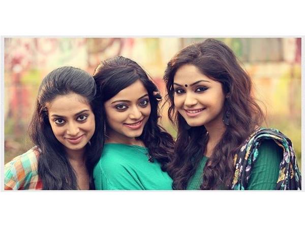ഒന്നും ചെയ്യാനില്ലാത്ത നായികമാര്