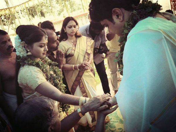 ലളിതമായ വിവാഹം