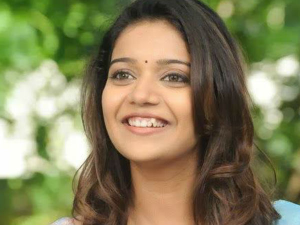 തെലുങ്കില് അരങ്ങേറ്റം