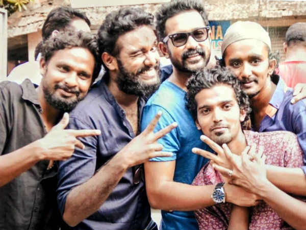 അക്രമികള്