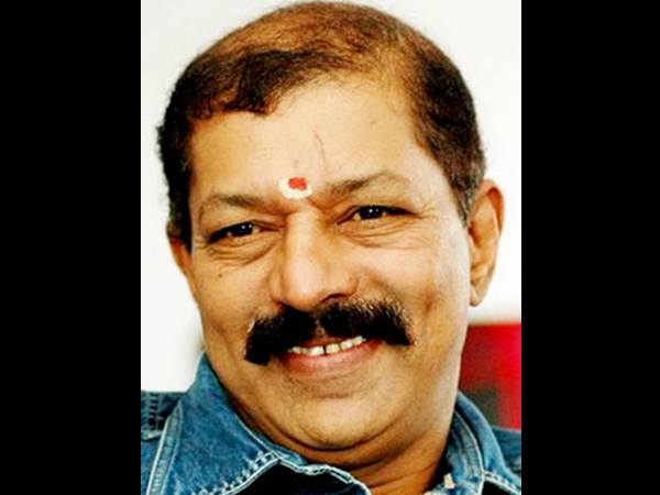 സിനിമയിലേക്ക്