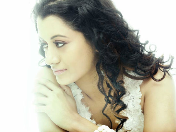 എയര് ഹോസ്റ്റസ്