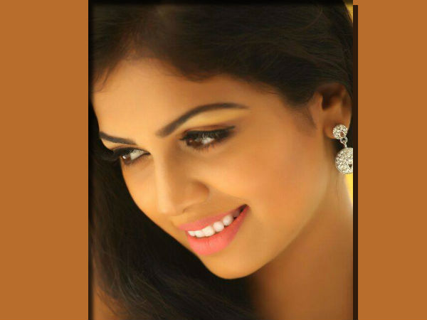 പരസ്യങ്ങളിലേക്ക്