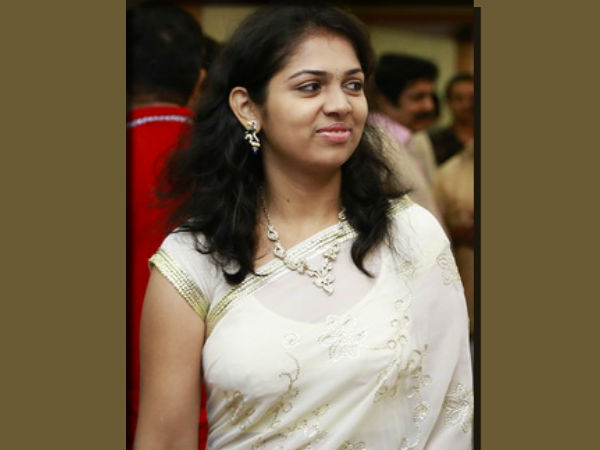 അനാവശ്യ ചിത്രങ്ങള്