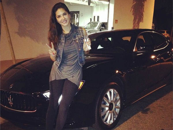 Sunny Leone Car Sunny Leone Car