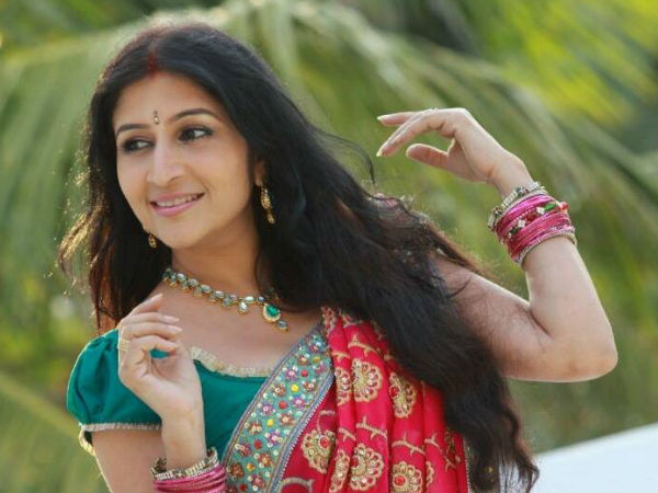 neena-kurup neena-kurup