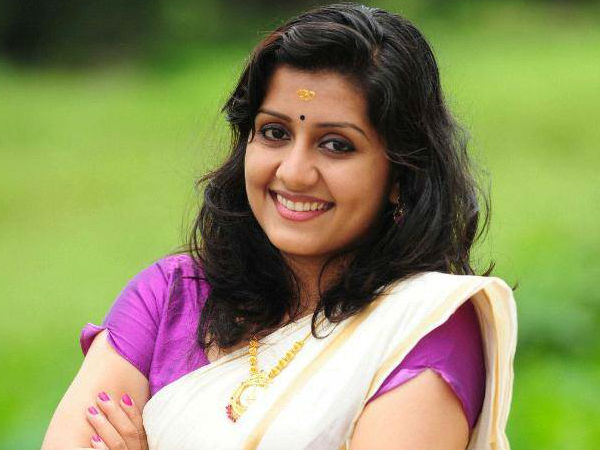 നായികയില്