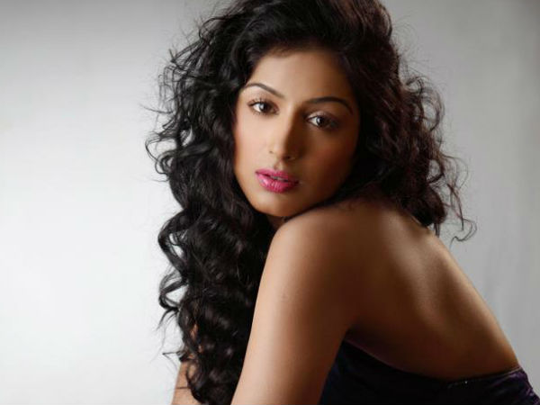 എന്തിന് രഹസ്യവിവാഹം