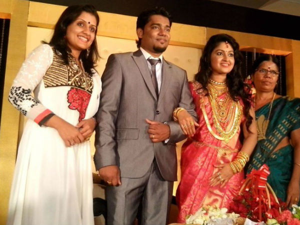 താരസമ്പന്നം