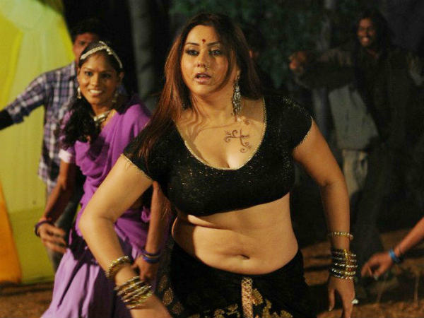 മാറിടം ബുദ്ധിമുട്ടായി