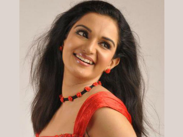 സര് സിപിയ്ക്ക് വേണ്ടി