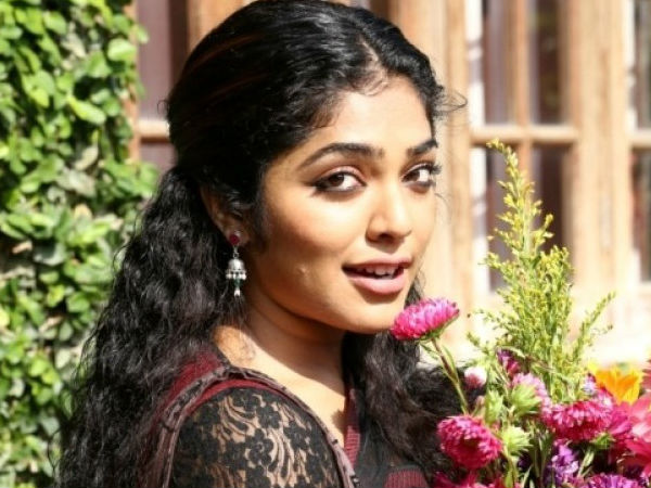 റിമ കല്ലിങ്കല്